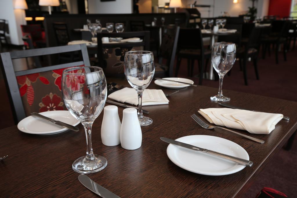 Ramada Wakefield Hotel Luaran gambar