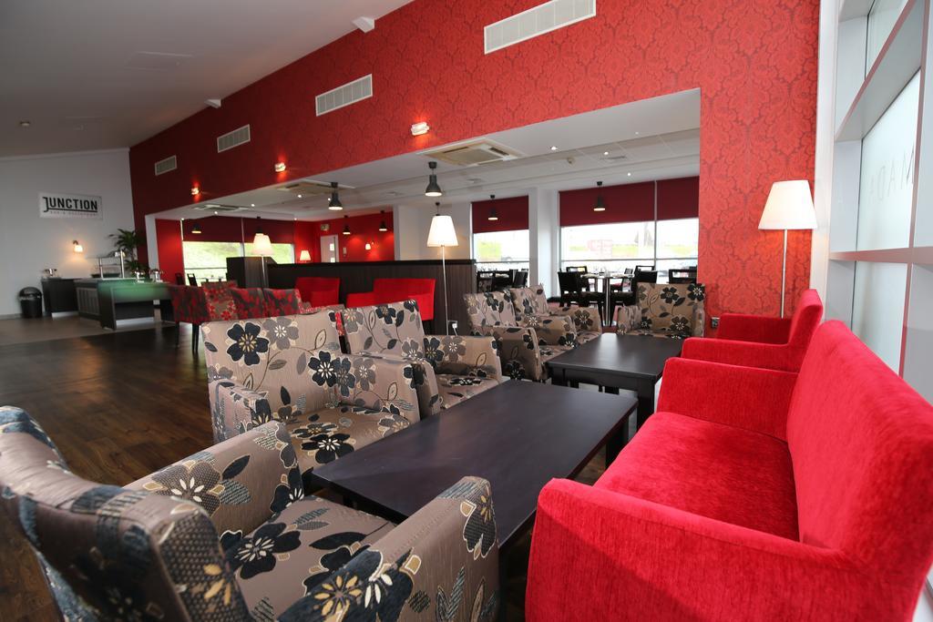 Ramada Wakefield Hotel Luaran gambar