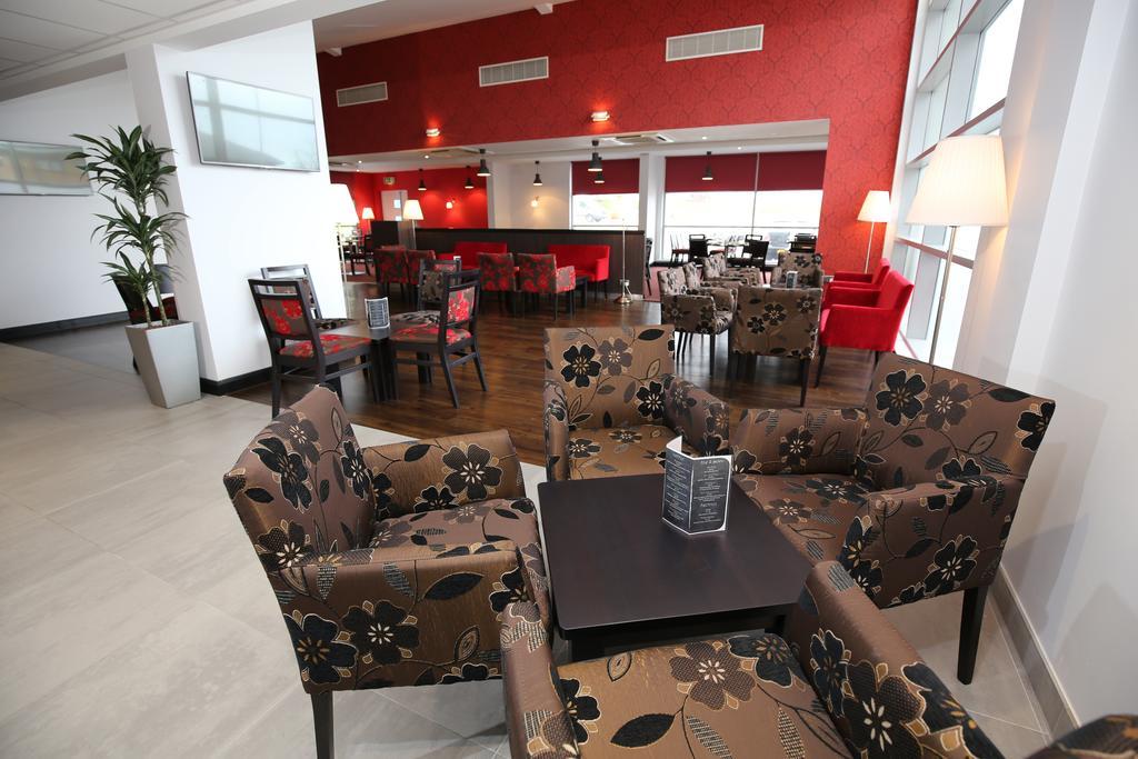 Ramada Wakefield Hotel Luaran gambar