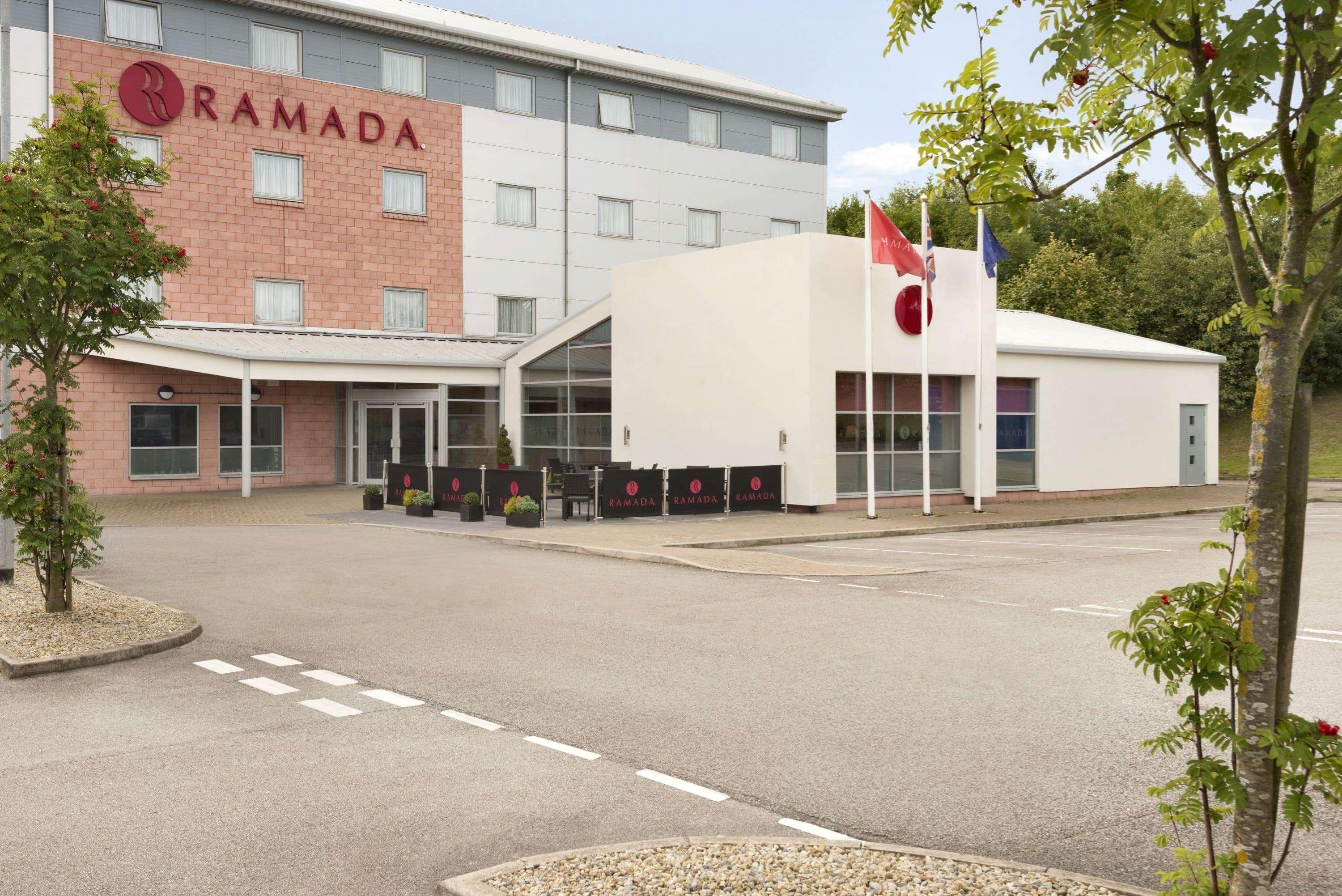 Ramada Wakefield Hotel Luaran gambar